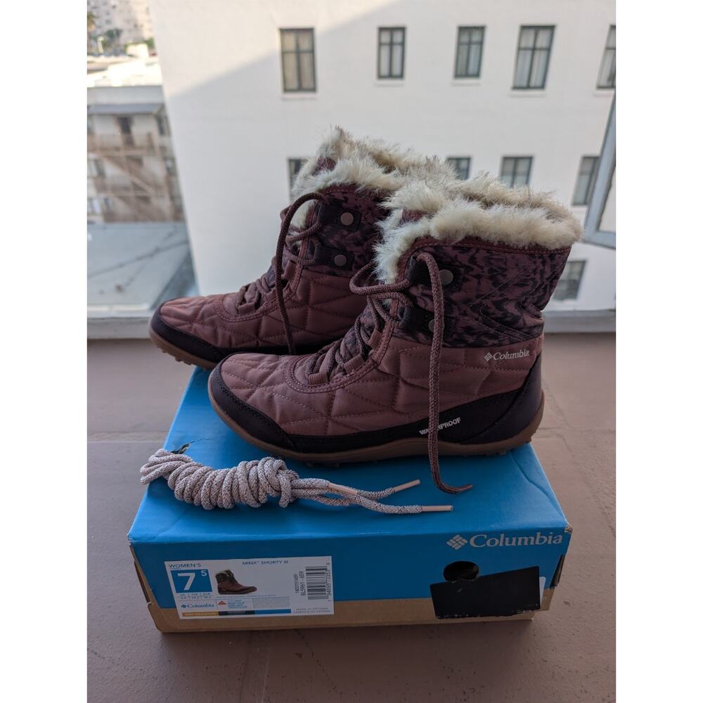 Columbia Minx Shorty III Boots Waterproof Women 7.5 Wide NIB no tags